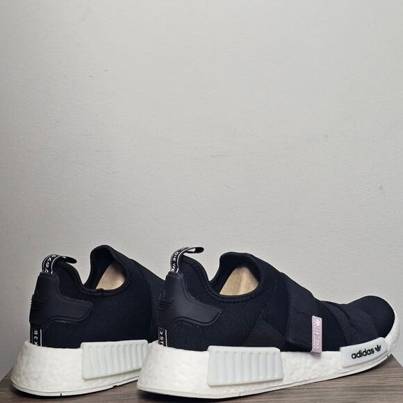 Adidas Women's NMD_R1 Athletic Shoe Size 11 Black NEW - Picture 4 of 8